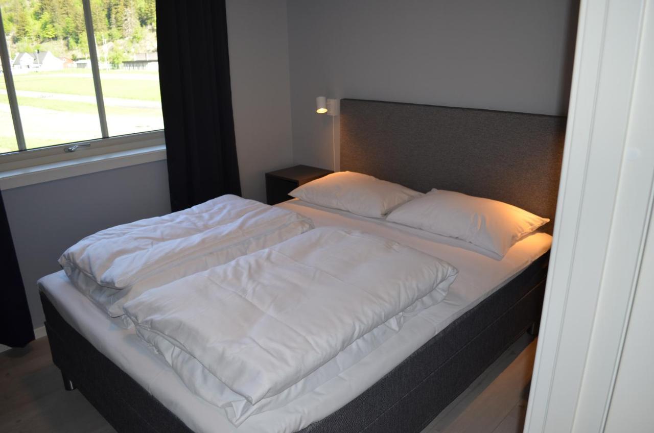 Einemo Apartments Lærdalsøyri Esterno foto